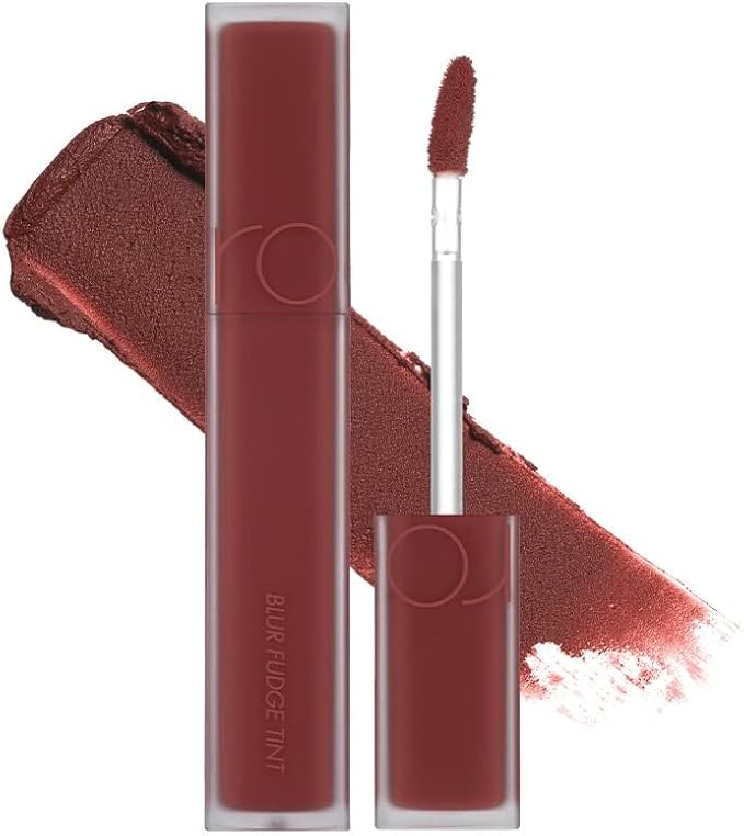 rom&nd Blur Fudge Tint in shade 04 Radwood product shot. Korean soft-matte lip tint with a warm radwood color and a cushiony blurred finish. Bestselling rom&nd lip tint available at Sejou