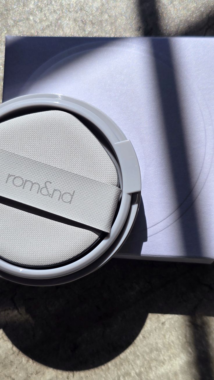 rom&nd Nu Zero Cushion Foundation refill compact. Korean lightweight complexion base with buildable coverage authentic and in-stock at Sejou Lebanon.