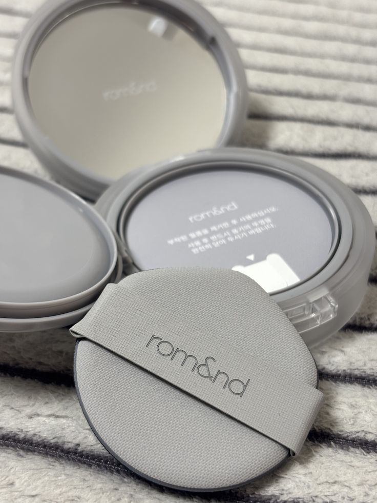 Romand Nu Zero Cushion refill for Korean cushion foundation. Natural semi-matte finish with smooth skin-perfecting coverage in-stock at Sejou Lebanon.